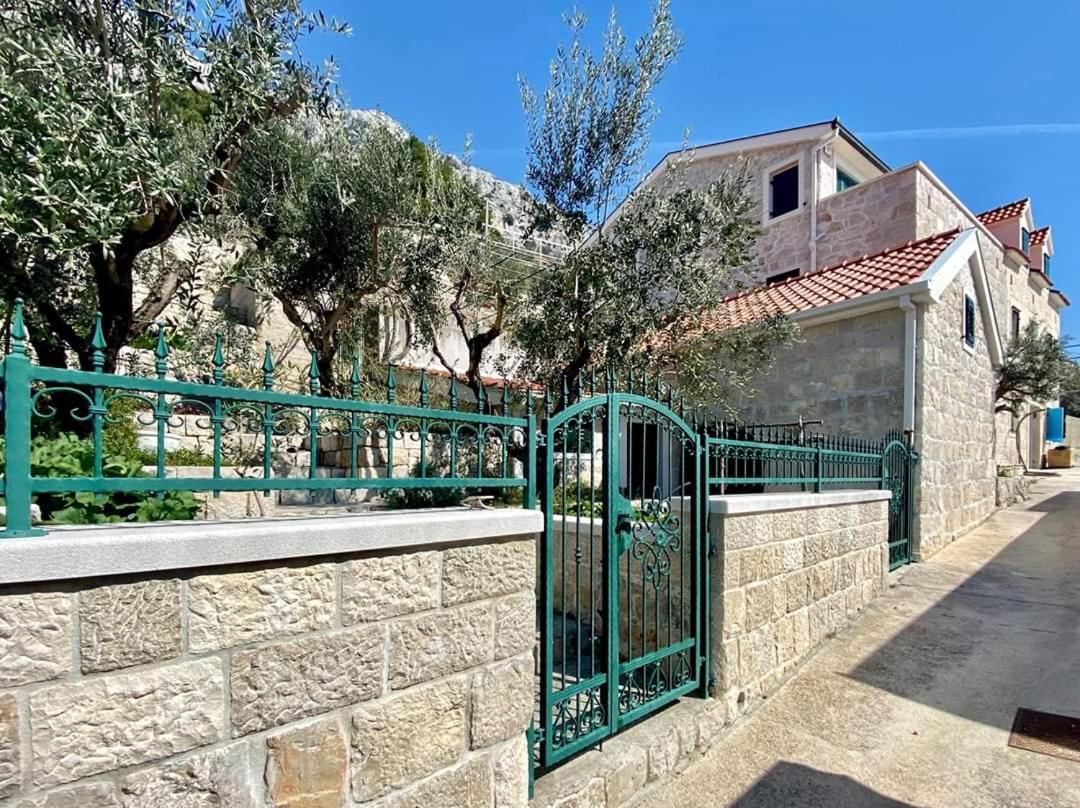 Waterview Apartments - Koru Apartment And Pool Mimice Εξωτερικό φωτογραφία