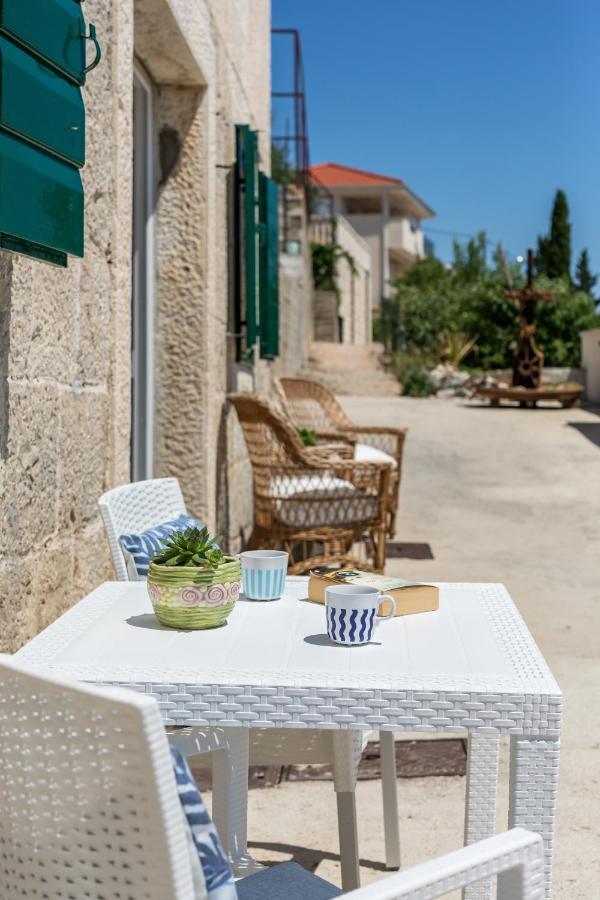 Waterview Apartments - Koru Apartment And Pool Mimice Εξωτερικό φωτογραφία