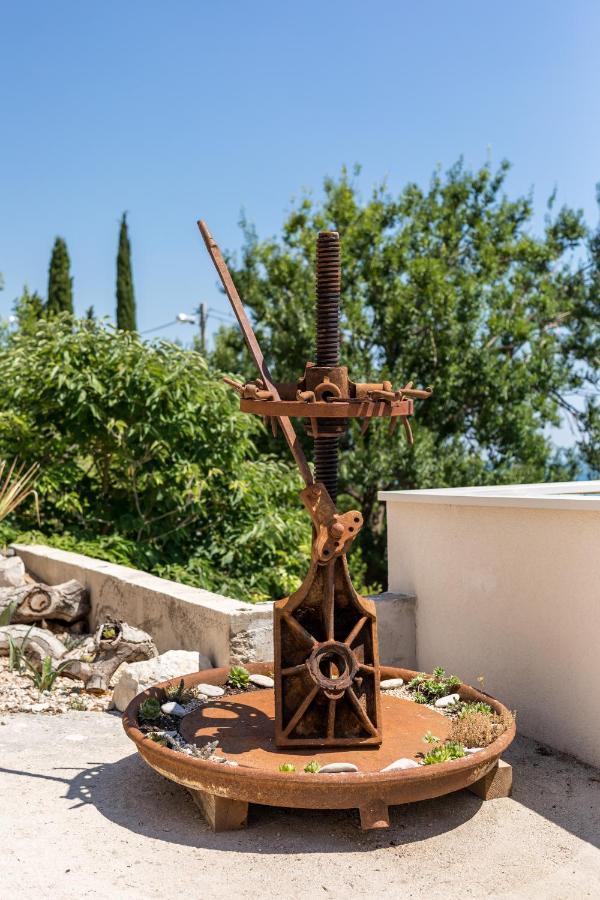 Waterview Apartments - Koru Apartment And Pool Mimice Εξωτερικό φωτογραφία