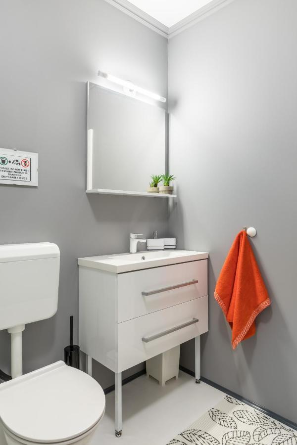 Waterview Apartments - Koru Apartment And Pool Mimice Εξωτερικό φωτογραφία