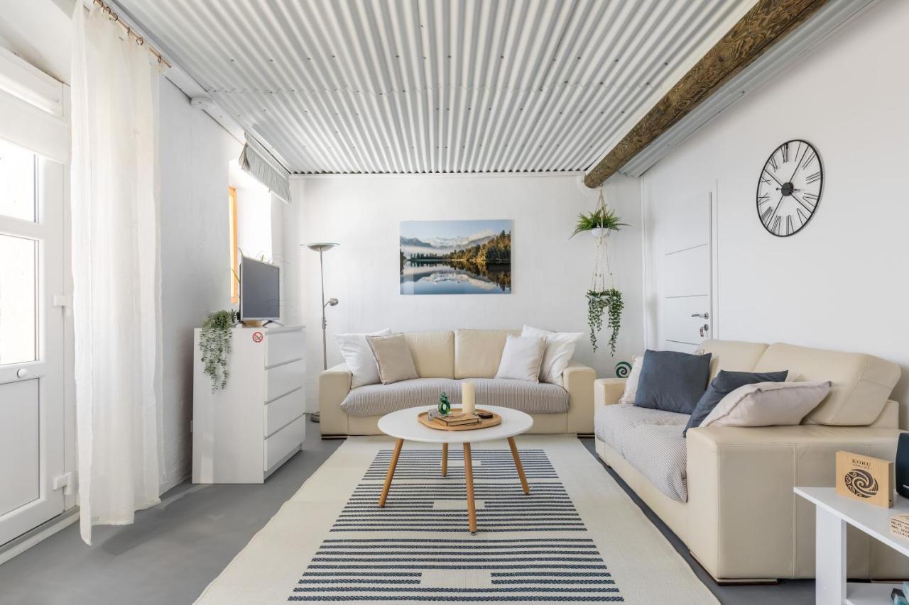 Waterview Apartments - Koru Apartment And Pool Mimice Εξωτερικό φωτογραφία
