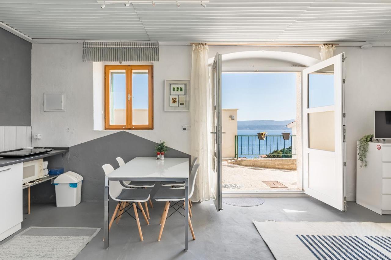 Waterview Apartments - Koru Apartment And Pool Mimice Εξωτερικό φωτογραφία